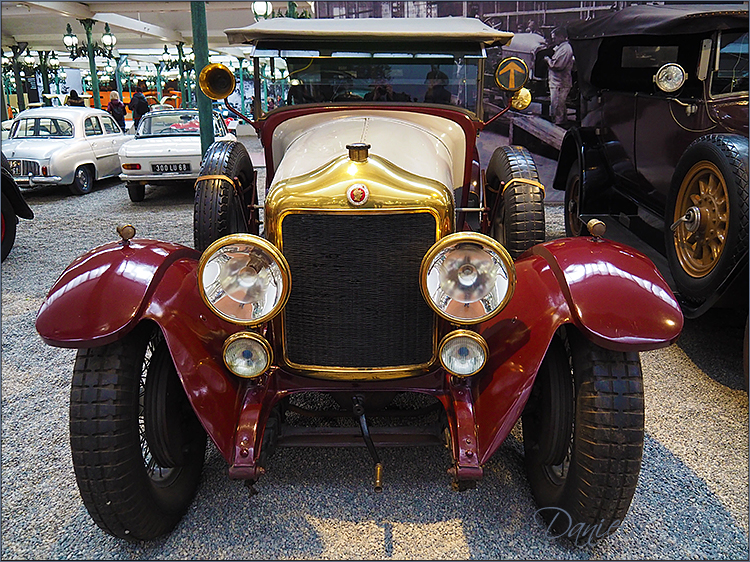 Daniela Joss Cité de l'automobile / Schlumpf-Museum