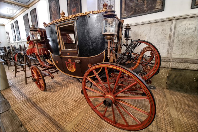 Die berühmteste preussische Staatskutsche der Hohenzollern, die Gala-Berline, stammt aus dem Jahr 1858 von Daniela Joss.