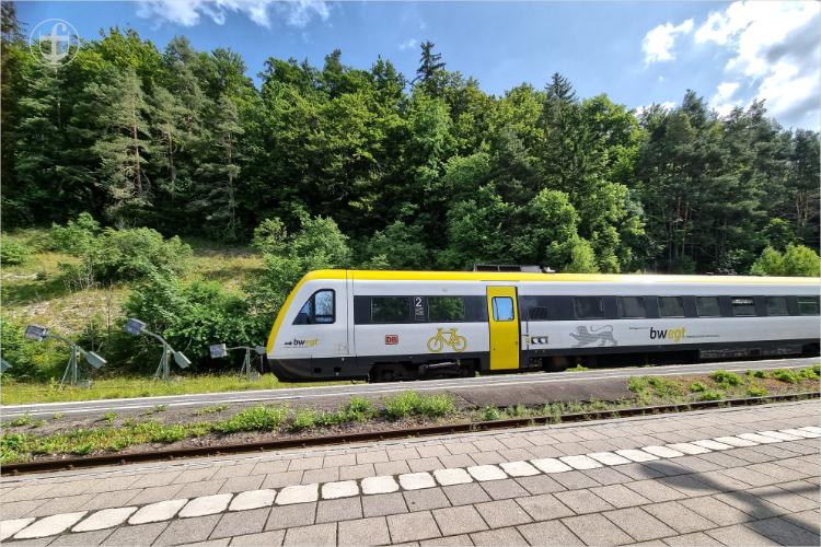 Triebzug der Baureihe 612 der Deutschen Bahn von Daniela Joss