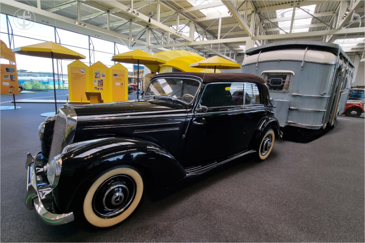 Mercedes Benz 220 B Cabrio 1952 von Daniela Joss